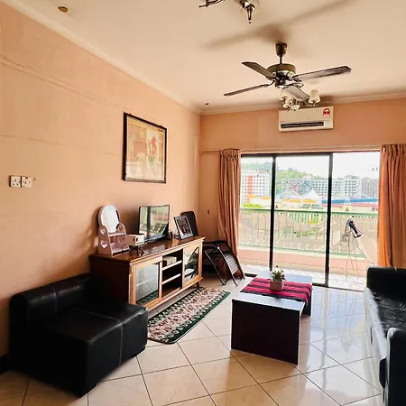 Adikbongsu Homestay Marina Court Kota Kinabalu Exterior photo