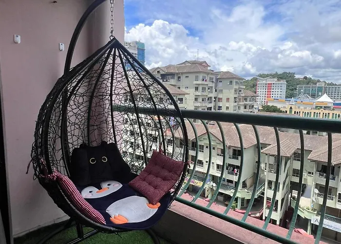 Adikbongsu Homestay Marina Court